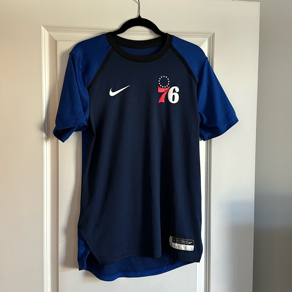 NWOT | NIKE | PHILADELPHIA 76ERS SHIRT